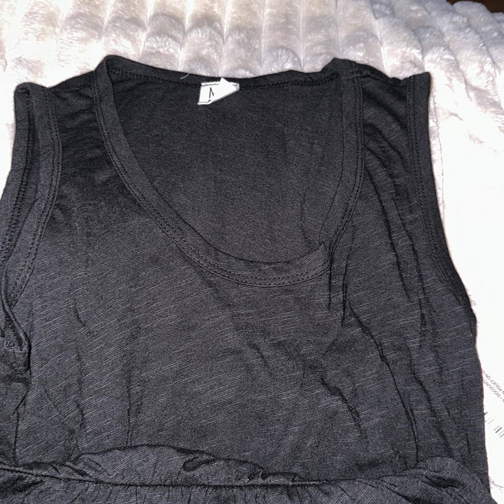Size medium side, ruched dress - Picture 3 of 5
